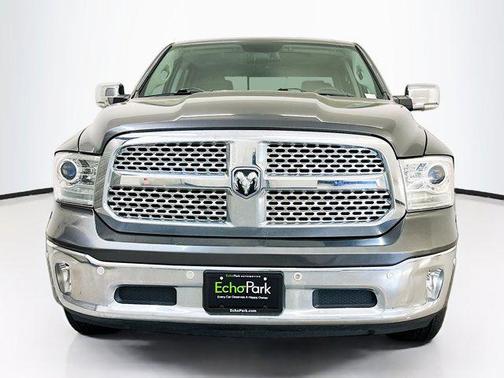 Granite Crystal Metallic Clearcoat 2016 RAM 1500 Laramie