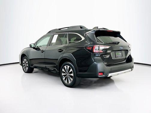 Crystal Black Silica 2023 Subaru Outback Limited