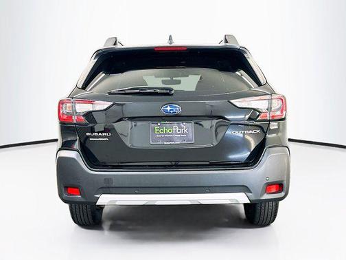 Crystal Black Silica 2023 Subaru Outback Limited