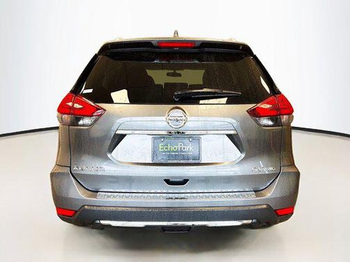 Gun Metallic 2017 Nissan Rogue SV