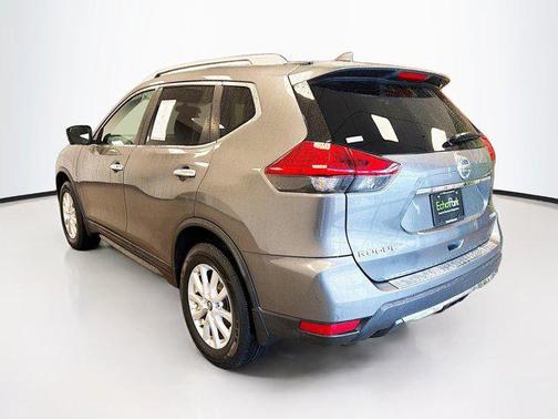 Gun Metallic 2017 Nissan Rogue SV