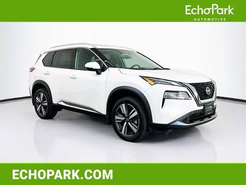 Pearl White Tricoat 2023 Nissan Rogue SL