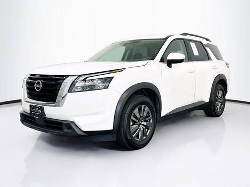 Glacier White 2025 Nissan Pathfinder SV 4WD