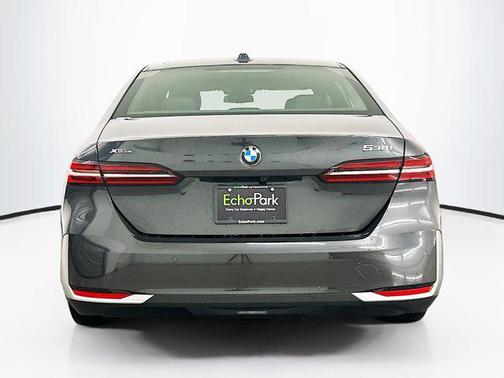 2024 BMW 530 i xDrive