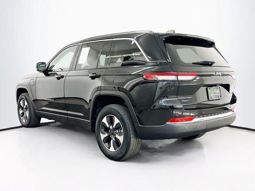 2022 Jeep Grand Cherokee 4xe Base