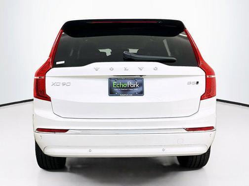 2025 Volvo XC90 B5 Core