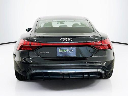 2022 Audi e-tron GT Premium Plus