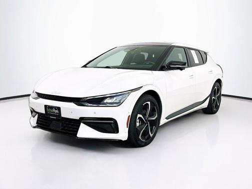 Snow White Pearl 2023 Kia EV6 GT-Line