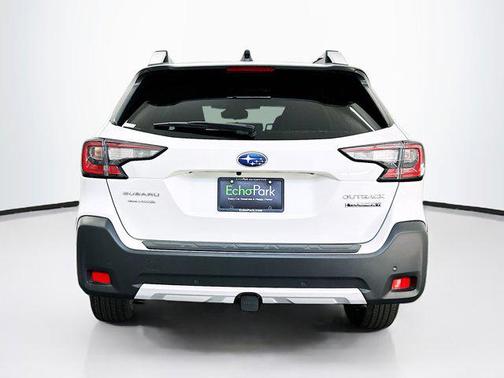 Crystal White Pearl 2024 Subaru Outback Touring XT