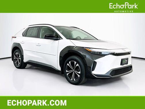 Wind Chill Pearl 2024 Toyota bZ4X XLE