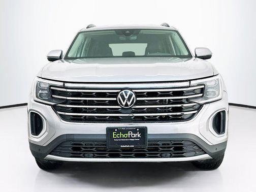 2025 Volkswagen Atlas 2.0T SE w/Technology 4MOTION