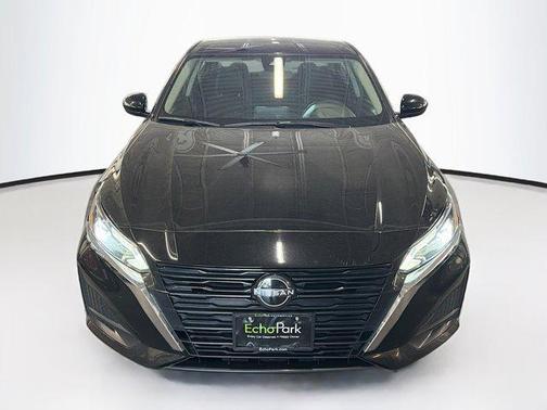 Super Black 2023 Nissan Altima 2.5 SV