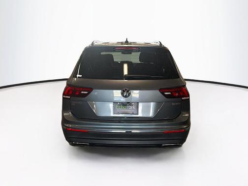 Platinum Gray Metallic 2021 Volkswagen Tiguan 2.0T SE 4MOTION