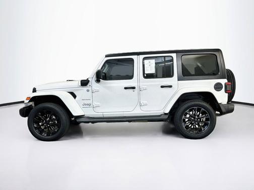 Bright White Clearcoat 2023 Jeep Wrangler 4xe Sahara