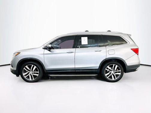 Lunar Silver Metallic 2017 Honda Pilot Touring