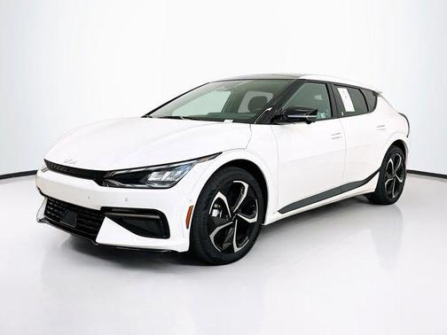 Snow White Pearl 2023 Kia EV6 GT-Line