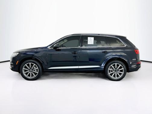 Night Black 2017 Audi Q7 3.0T Prestige