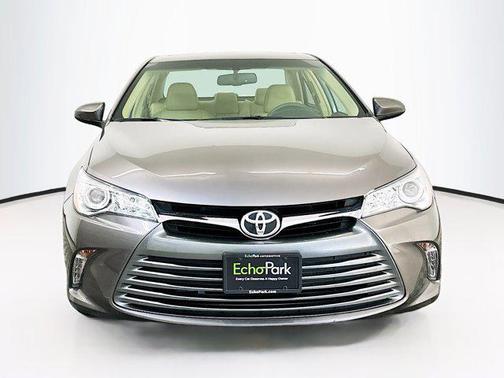 2016 Toyota Camry XLE