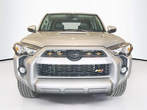 Classic Silver Metallic 2018 Toyota 4Runner TRD Off Road Premium