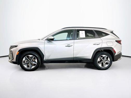 Shimmering Silver 2025 Hyundai TUCSON SEL