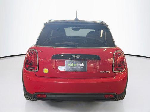 Chili Red 2022 MINI Hardtop Cooper S