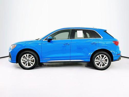 2023 Audi Q3 S line Premium
