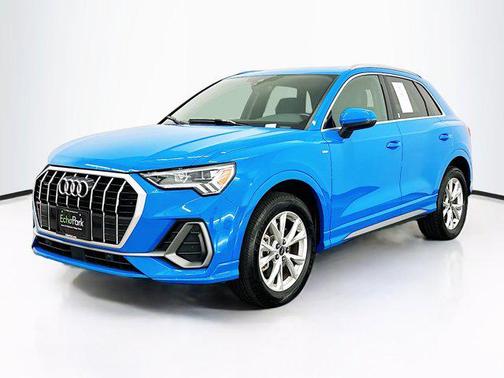 2023 Audi Q3 S line Premium