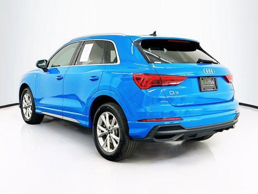 2023 Audi Q3 S line Premium