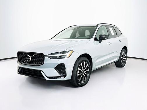 Vapour Grey Metallic 2025 Volvo XC60 B5 Core