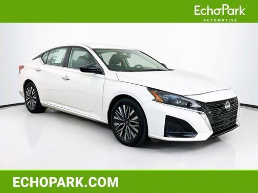 2025 Nissan Altima SV FWD