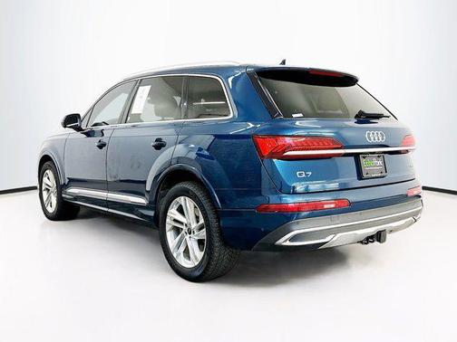 2021 Audi Q7 55 Premium Plus