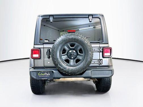 Granite Crystal Metallic Clearcoat 2019 Jeep Wrangler Unlimited Sport