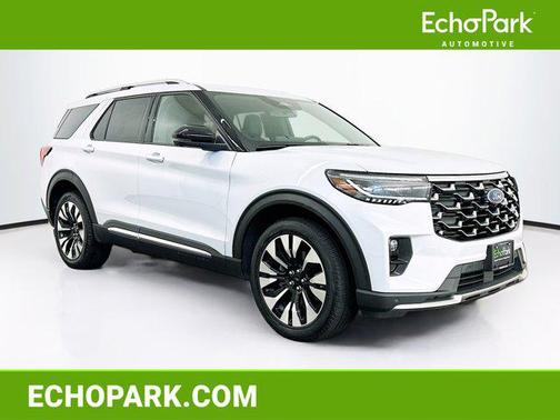 Space White Metallic 2025 Ford Explorer Platinum