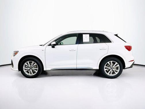 2024 Audi Q3 Premium 45 TFSI S line quattro Tiptronic