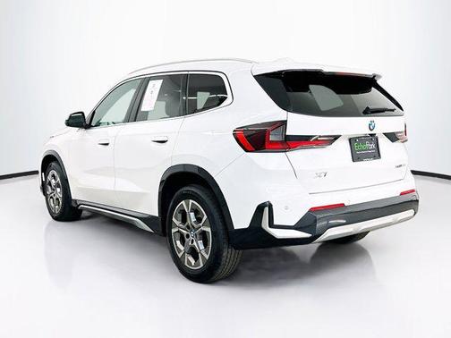 Mineral White Metallic 2025 BMW X1 xDrive28i
