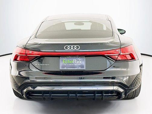 2022 Audi e-tron GT Prestige