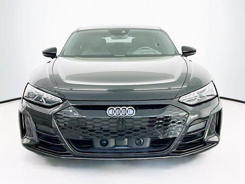 2022 Audi e-tron GT Prestige
