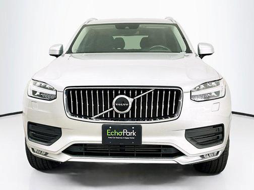 2021 Volvo XC90 T6 Momentum