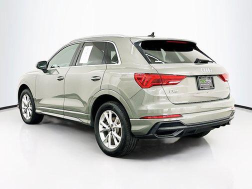 2023 Audi Q3 S line Premium