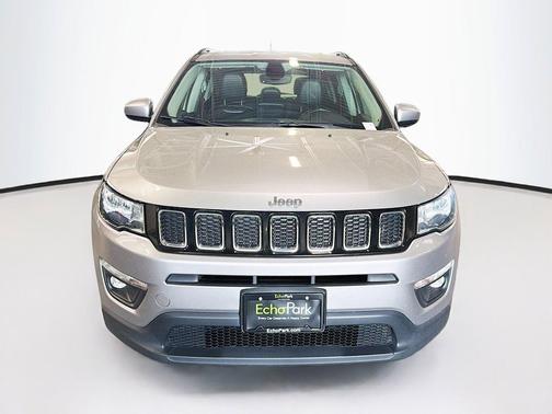 Billet Silver Metallic Clearcoat 2019 Jeep Compass Latitude