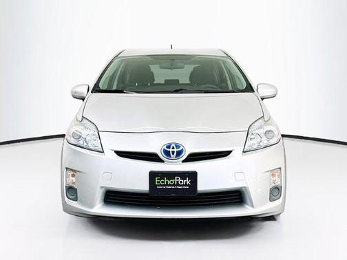 2010 Toyota Prius III