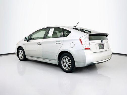 2010 Toyota Prius III