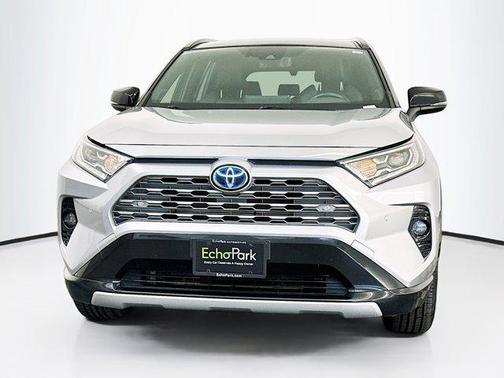 2019 Toyota RAV4 Hybrid SE