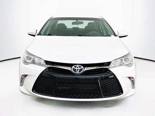 2016 Toyota Camry XSE