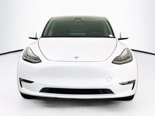 2022 Tesla Model Y Long Range Dual Motor All-Wheel Drive