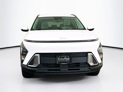 Atlas White 2024 Hyundai KONA SEL