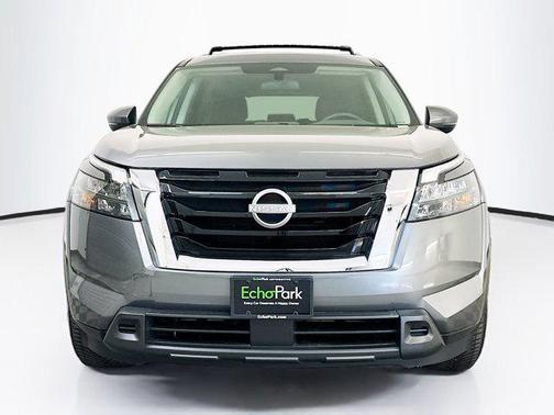 Gun Metallic 2023 Nissan Pathfinder SV 4WD