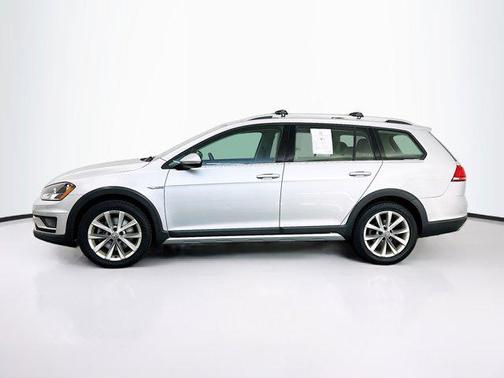 2017 Volkswagen Golf Alltrack TSI S
