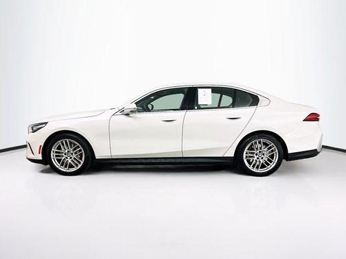 2024 BMW 530 i xDrive