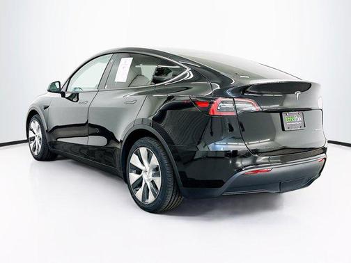 2022 Tesla Model Y Long Range Dual Motor All-Wheel Drive